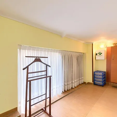 Lägenhet Piso Especial Bec Cruces Garaje